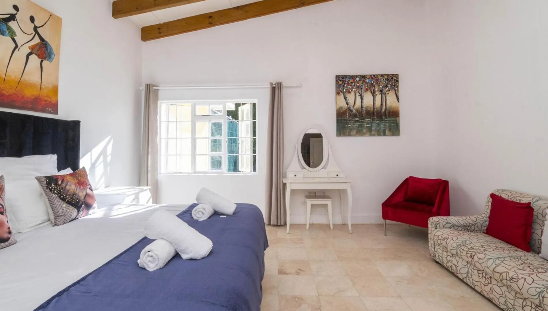アパート Private 1 Bedroom Suite With Pool Tennis Court ケープタウン 南アフリカ