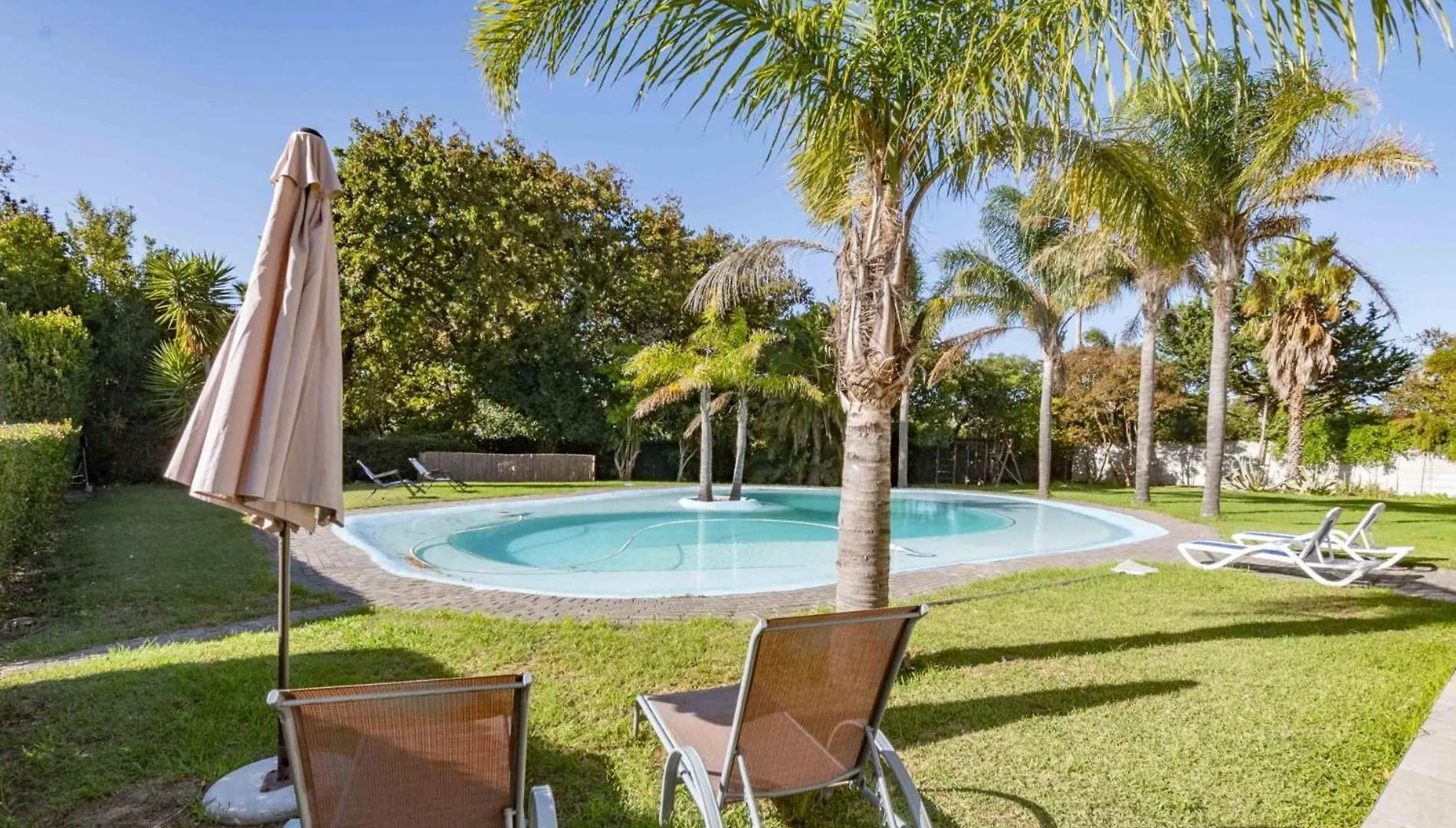 Private 1 Bedroom Suite With Pool Tennis Court ケープタウン 南アフリカ